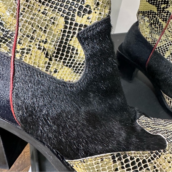 Vintage Western Cow Hair and Snake Skin Cowboy Boots with Square Toe - Picture 11 of 16